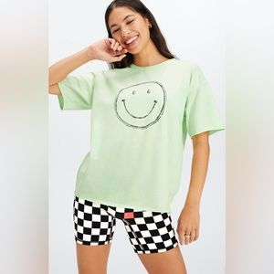 Fabletics Rad Combo • Oversized Aliah Vintage Tee & Bike Shorts